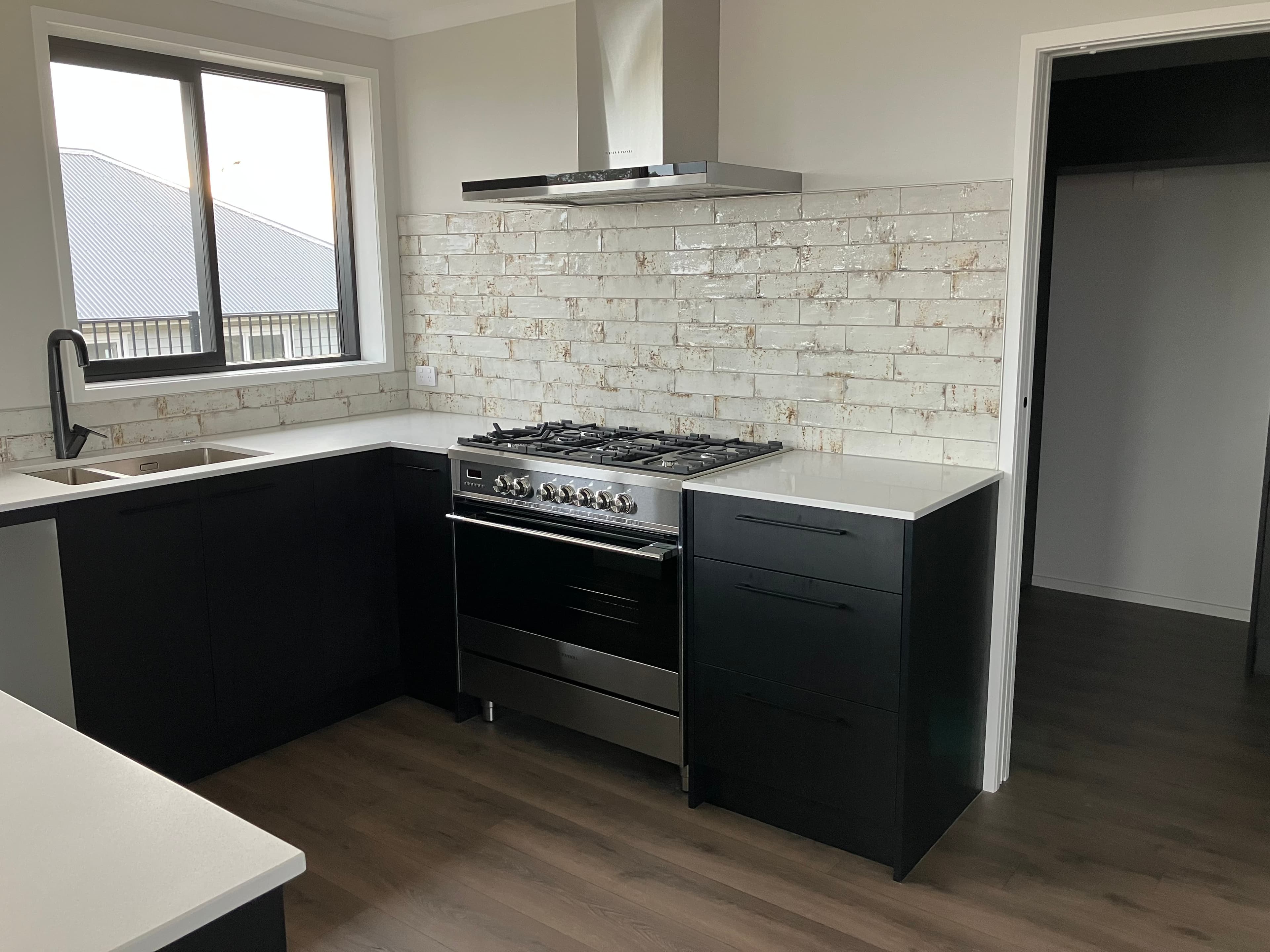 With our team, there's no stress, no problems, and no worries. We prioritise quality, transparency, and speed to make your home-building experience seamless.